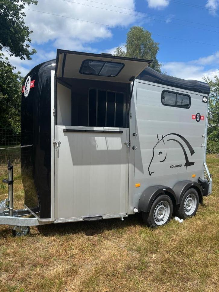 Trailer 2 paards, Dieren en Toebehoren, Paarden en Pony's | Trailers en Aanhangwagens, Zo goed als nieuw, 2-paards trailer, Aluminium