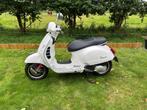 Vespa 125 gts Nieuwstaat, Fietsen en Brommers, Overige modellen, Zo goed als nieuw, Benzine, 125 cc