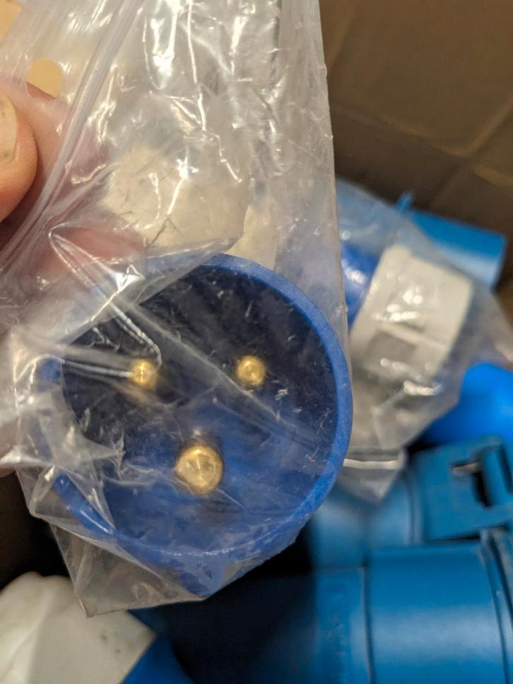 lot nieuwe BALS CEE mono stekkers, Doe-het-zelf en Bouw, Elektriciteit en Kabels, Nieuw, Stekker, Ophalen