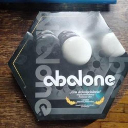 Abalone Board Game–Classic Strategy Game in Great Condition!, Hobby & Loisirs créatifs, Jeux de société | Jeux de plateau, Comme neuf