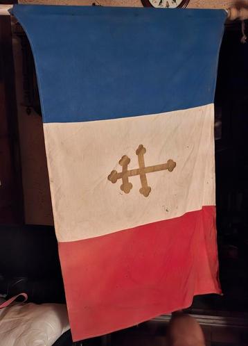 drapeau français d'époque avec croix Lorraine, Divers, Drapeaux & Banderoles, Enlèvement ou Envoi, Utilisé