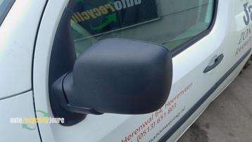 Buitenspiegel links van een Renault Kangoo beschikbaar voor biedingen