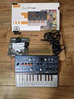 Arturia MicroFreak (Synthétiseur hybride), Muziek en Instrumenten, Keyboards, Overige merken, Overige aantallen, Zo goed als nieuw