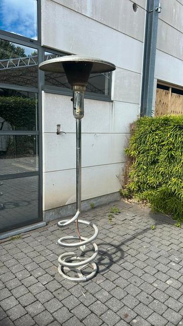 Terasverwarmer gas fles beschikbaar voor biedingen