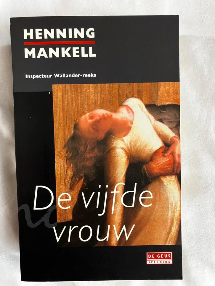 Henning Mankell - De vijfde vrouw, Boeken, Thrillers, Zo goed als nieuw, Ophalen of Verzenden