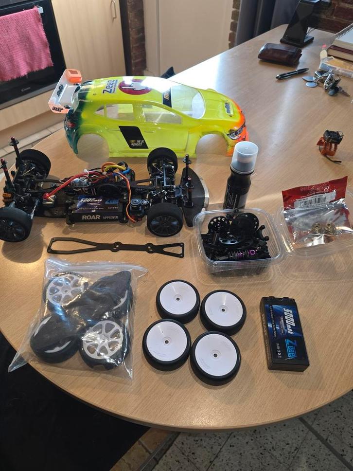 Voiture  Schumacher  misson ft, Hobby & Loisirs créatifs, Modélisme | Radiocommandé & Téléguidé | Voitures, Enlèvement ou Envoi