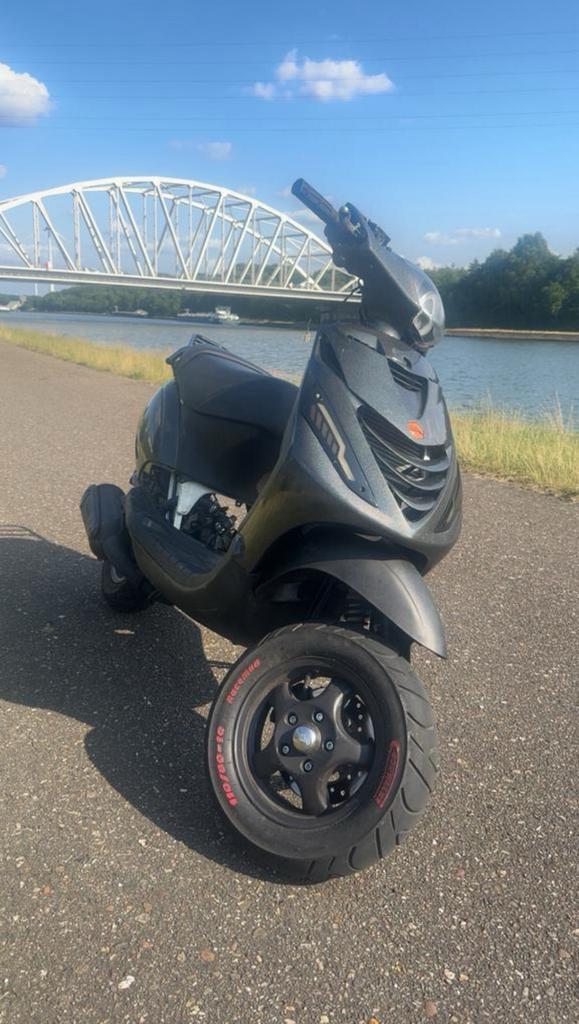 Piggio Zip 180cc, Fietsen en Brommers, Scooters | Piaggio, Zo goed als nieuw, Zip, Ophalen