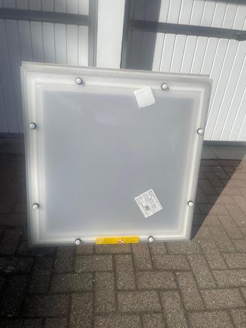 Lichtkoepel 96  96 cm – DW (nieuw, ongebruikt beschikbaar voor biedingen