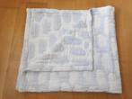 lichtblauw deken met volken babyjongen 105x118 cm nieuwe st, Comme neuf, Couverture, Enlèvement ou Envoi, 100 cm ou plus
