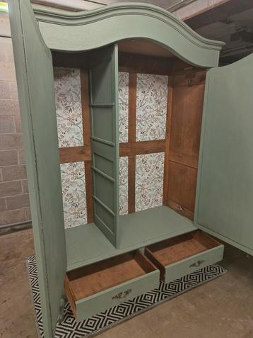 Superbe penderie art déco  beschikbaar voor biedingen