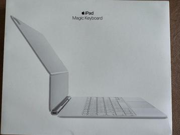 apple iPad Air Magic Keyboard White - French Model A3340, Computers en Software, Apple iPads, 13 inch of meer, Apple iPad, Wit