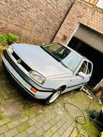 Golf 3 1800cc essence, Auto's, Volkswagen, Stof, Zwart, 4 cilinders, 5 deurs