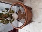 klei  rotan tafeltje  met glas 10 euro, Ophalen