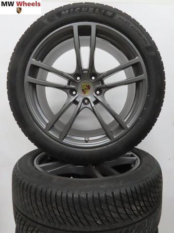 Porsche Cayenne Coupe model 2024 21 inch velgen winterbanden beschikbaar voor biedingen