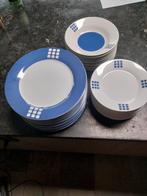 zonder merk, 12 diepe ,12 platte en 12 kleine borden, Huis en Inrichting, Keuken | Servies, Ophalen, Gebruikt, Bord(en)