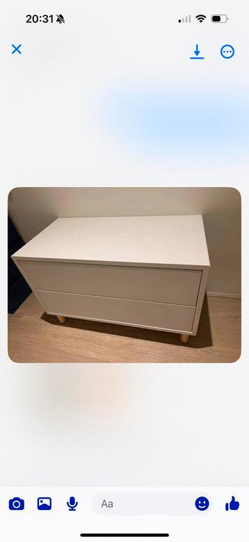 Ladenkastje beschikbaar voor biedingen