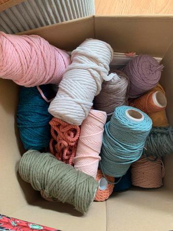 macrame, Enlèvement