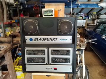 Présentoir Autoradio FORD/BLAUPUNKT  disponible aux enchères