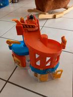 Kleine garage met 2 auto's, Kinderen en Baby's, Speelgoed |Speelgoedvoertuigen, Ophalen, Gebruikt
