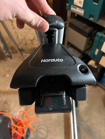 Barres de toit Nauroto 3000 beschikbaar voor biedingen