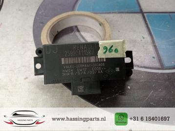 Computer Park Distance Control Renault Captur (2R) (2013 