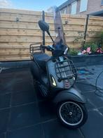 Vespa sprint A klasse Full Option, Fietsen en Brommers, Scooters | Vespa, Ophalen, Zo goed als nieuw, Benzine, 50 cc