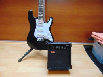 Zwarte Stratocaster + Stagg 10 versterker . beschikbaar voor biedingen