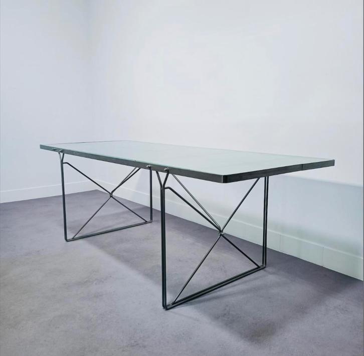 NIELS GAMMELGAARD EETTAFEL, Huis en Inrichting, Tafels | Eettafels, Glas, Ophalen