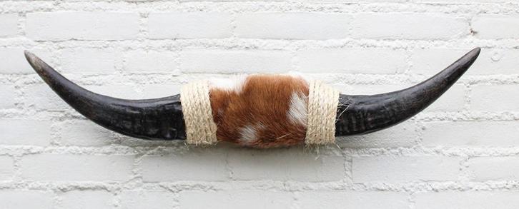 Texas style BULLBAR - 79 cm - afgewerkt met vel en sisaltouw, Verzamelen, Dierenverzamelingen, Nieuw, Overige typen, Boerderijdier