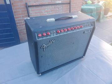 Fender Deluxe 85 gitaarversterker beschikbaar voor biedingen