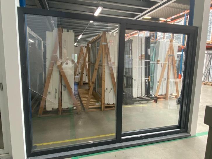 10.000 pvc ramen, deuren, schuiframen uit stockverkoop., Doe-het-zelf en Bouw, Raamkozijnen en Schuifdeuren, Nieuw, Schuifpui