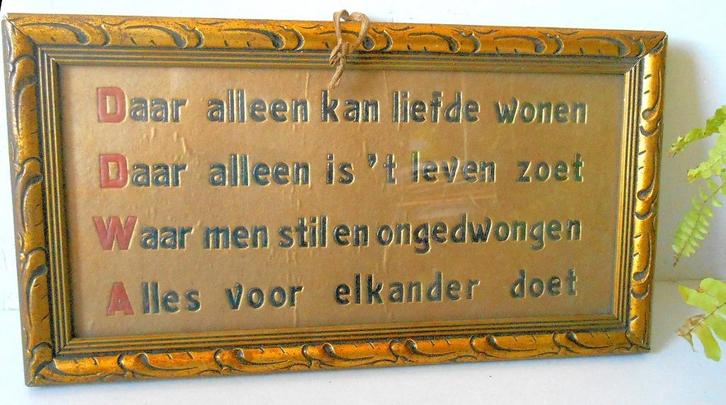 Oude kader met spreuk "Daar alleen kan liefde wonen...", Antiek en Kunst, Curiosa en Brocante, Verzenden
