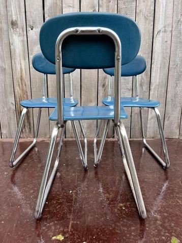 Lons gâter vos enfants — chaises rétro vintage pour enfants 