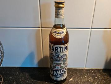 Martini bianco oude fles beschikbaar voor biedingen