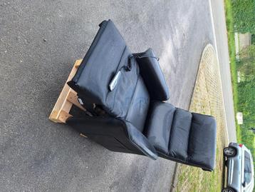 Relaxzetel echt leder zwart beschikbaar voor biedingen