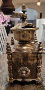 Ancien moulin à café, Enlèvement, Cuivre