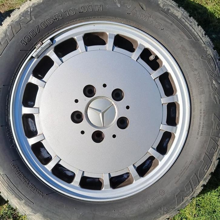 Mercedes Gullideckel velgen 190E, Auto-onderdelen, Banden en Velgen, Banden en Velgen, Zomerbanden, 15 inch, Personenwagen, Gebruikt