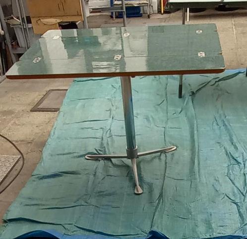 Kampeer tafel, Caravans en Kamperen, Kampeeraccessoires, Gebruikt, Ophalen