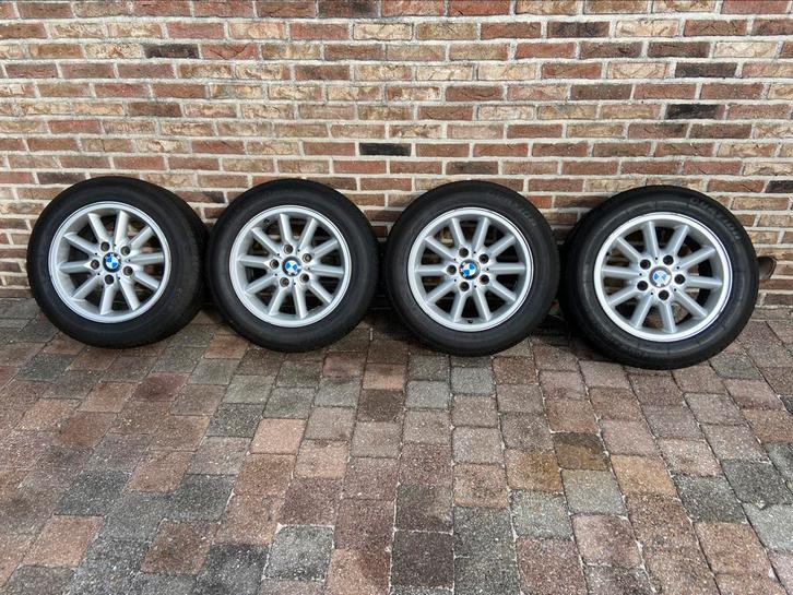 Verschillende sets wielen, Auto-onderdelen, Banden en Velgen, Velg(en), Zomerbanden, 18 inch, Ophalen of Verzenden