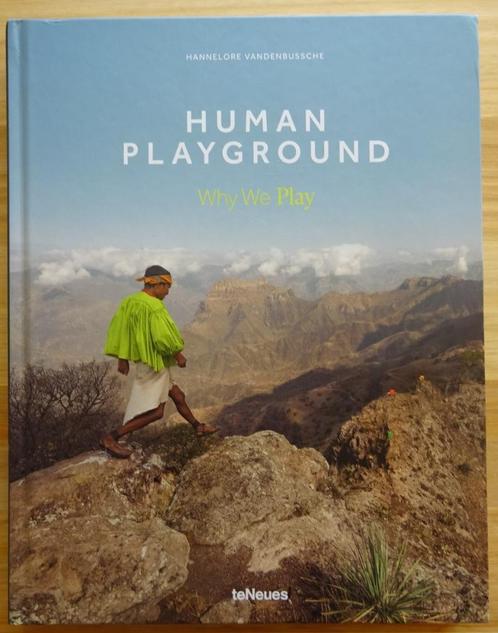 Human Playground, Photography by Hannelore Vandenbussche, 20, Livres, Art & Culture | Photographie & Design, Comme neuf, Photographes