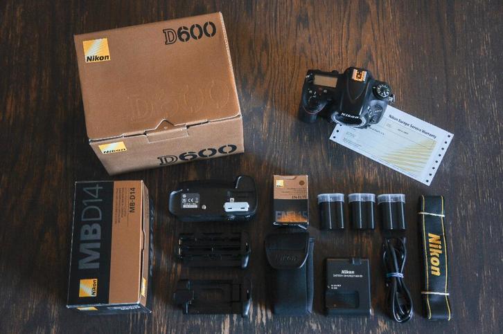 Nikon D600 defect met accessoires, TV, Hi-fi & Vidéo, Appareils photo numériques, Ne fonctionne pas, Reflex miroir, Nikon, Sans zoom optique