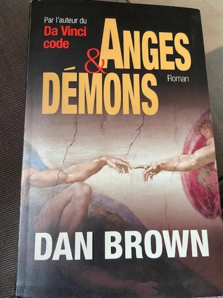 "Anges et demons" - Dan Brown : comme neuf, Boeken, Thrillers, Zo goed als nieuw, Ophalen of Verzenden