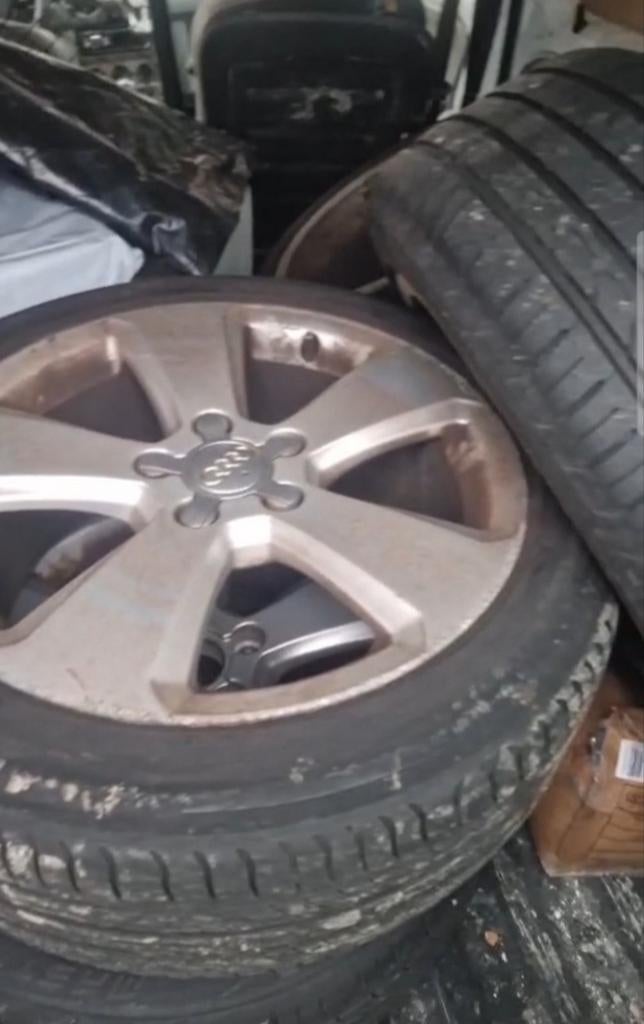 Vend jante audi a3, Band(en)