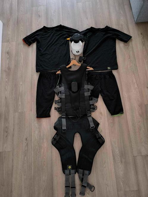 Elektrostimulatorische set (EMS) inclusief onderkleding, Sport en Fitness, Fitnessapparatuur, Zo goed als nieuw, Overige typen