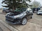 Ford Fiesta 1.0i Ecoboost 1st eig Zeer propere staat!, Auto's, Voorwielaandrijving, Stof, Parkeersensor, Zwart