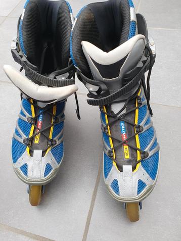 BEAUX PATINS AVEC ÉQUIPEMENT DE PROTECTION 50 EUROS, Enlèvement, Comme neuf, Salomon