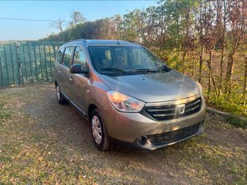 Dacia lodgy essence 2013 600.000km moteur a 80.000km, Auto's, Lodgy, Particulier, Te koop, Benzine