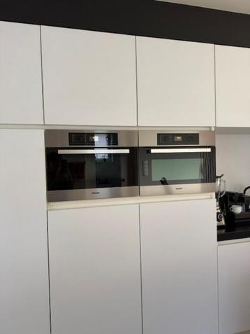 Keukentoestellen Miele: oven, microgolf, vuur, dampkap, vaat beschikbaar voor biedingen