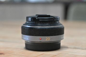 Lumix 20mm f1.7 M4/3 beschikbaar voor biedingen