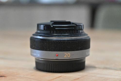Lumix 20mm f1.7 M4/3, Audio, Tv en Foto, Fotocamera's Digitaal, Zo goed als nieuw, Ophalen of Verzenden